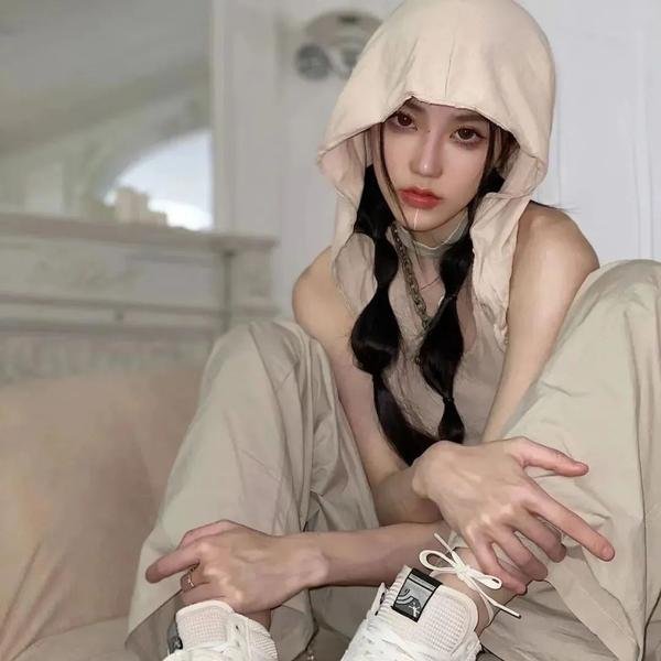 雨中的伊莲娜